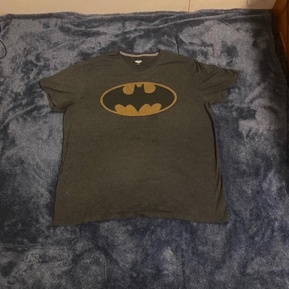 Dark grey batman tee batman
